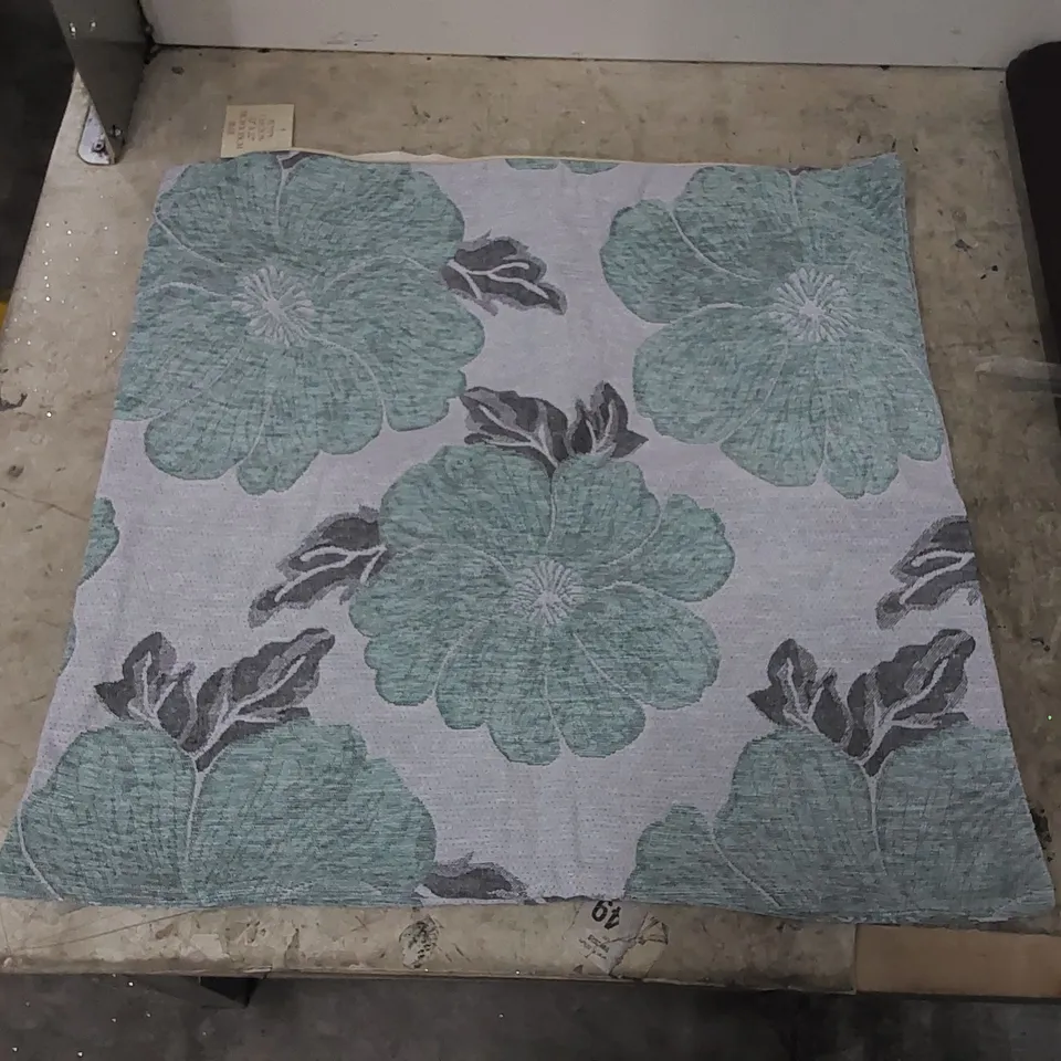 2 x MONIQUE FLORAL SQUARE SCATTER CUSHION COVER 