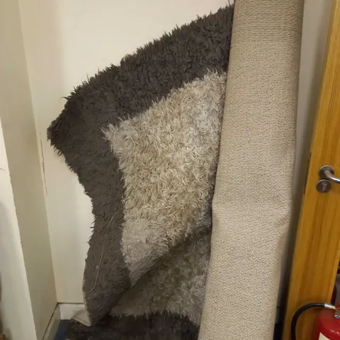 DESIGNER STYLE SHAGGY RUG - GREY