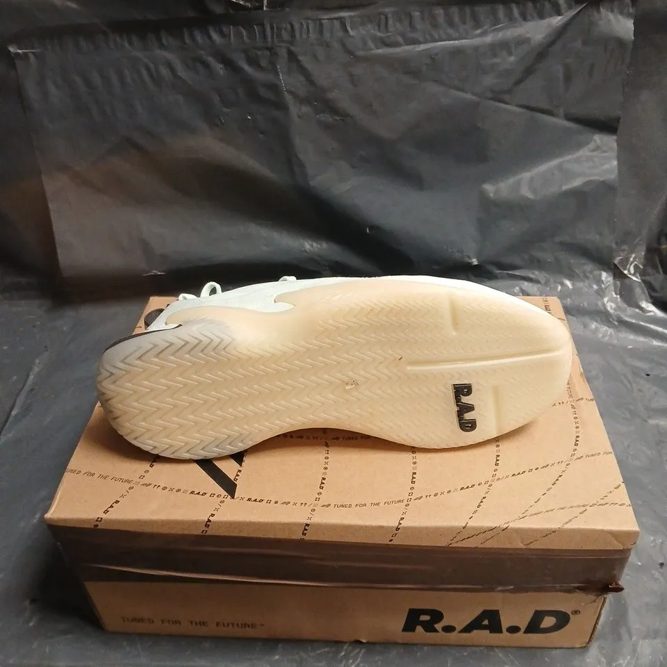 R.A.D ONE TRAINERS – UK 3.5