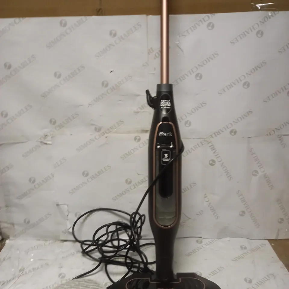 SHARK STEAM SCRUBBER WITH STEAM BLAST S7201 [COLLECTION ONLY]