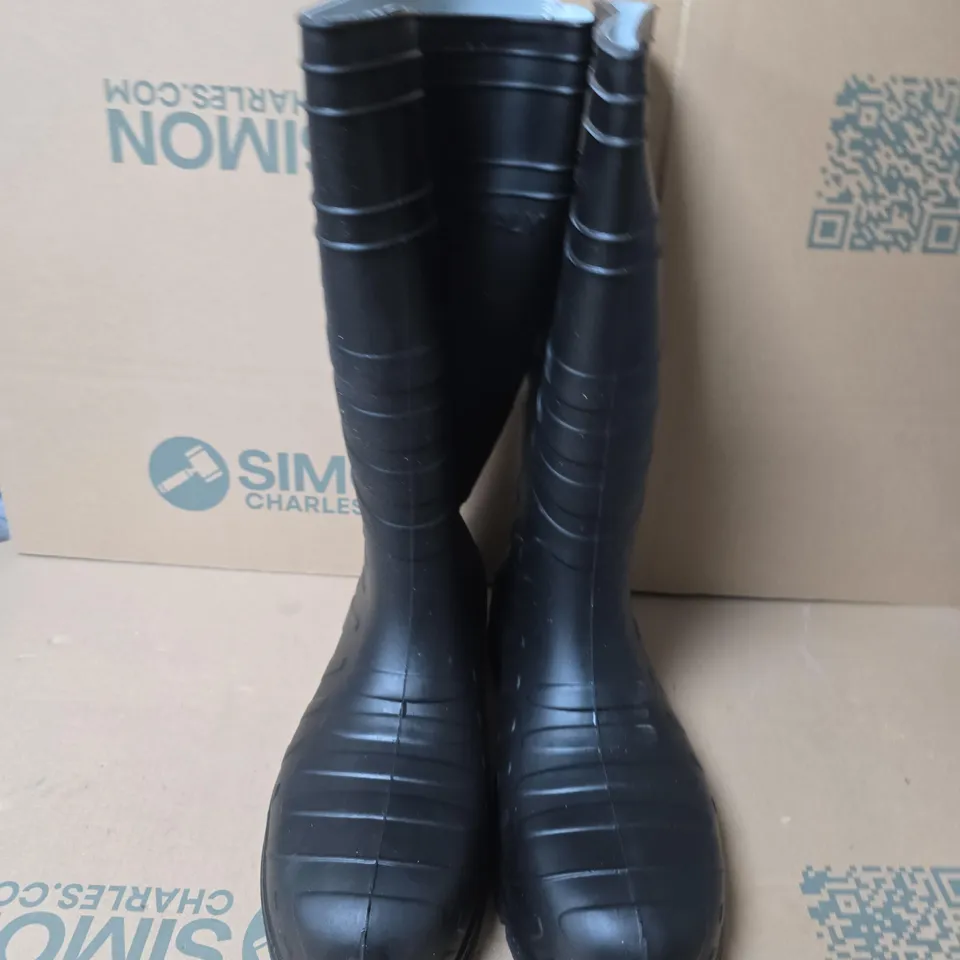 BOXED PAIR OF COFRA SAFETY BOOTS S5 EN ISO 20345 – BLACK KNEE-HIGH, UK 11 (EU 46)