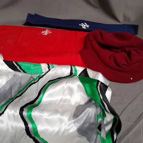 BOX OF APPROX 20 ASSORTED CLOTHING ITEMS TO INCLUDE - HAT , BANDANA , TOP ETC