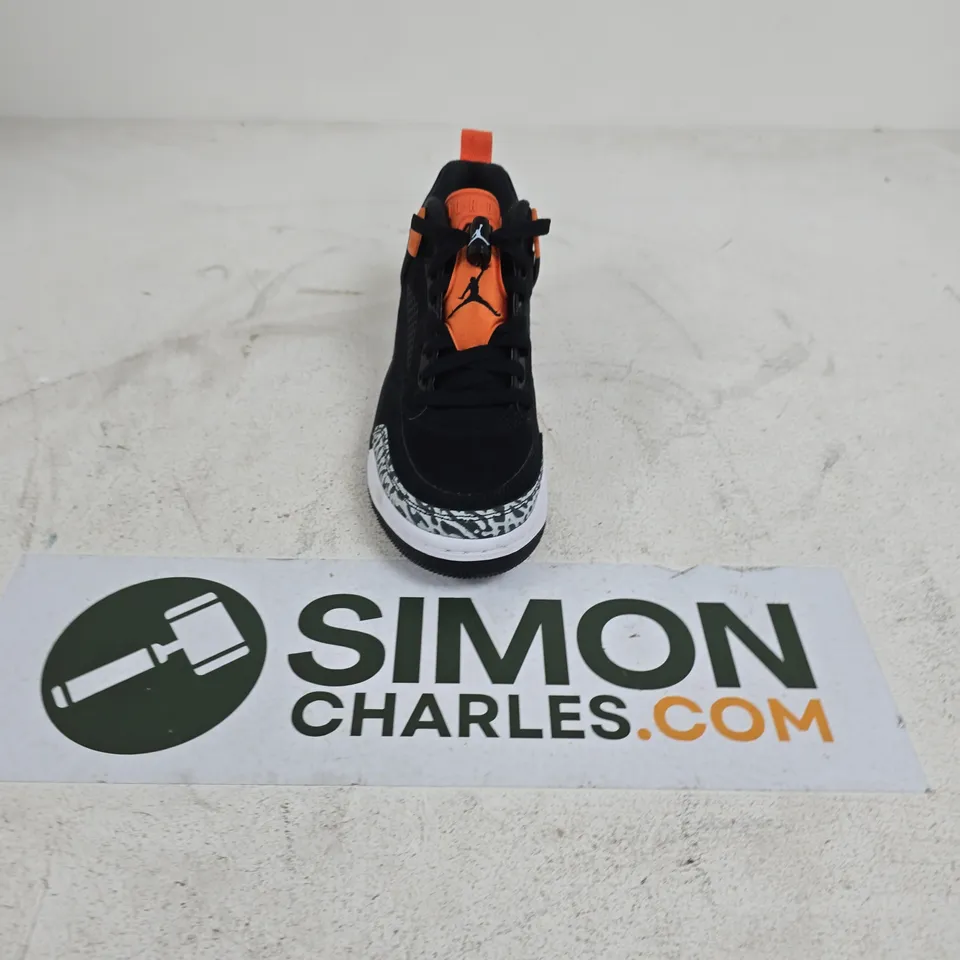 UNBOXED PAIR OF JORDAN SPIZIKE LOW TRAINERS IN BLACK/ORANGE - UK 6