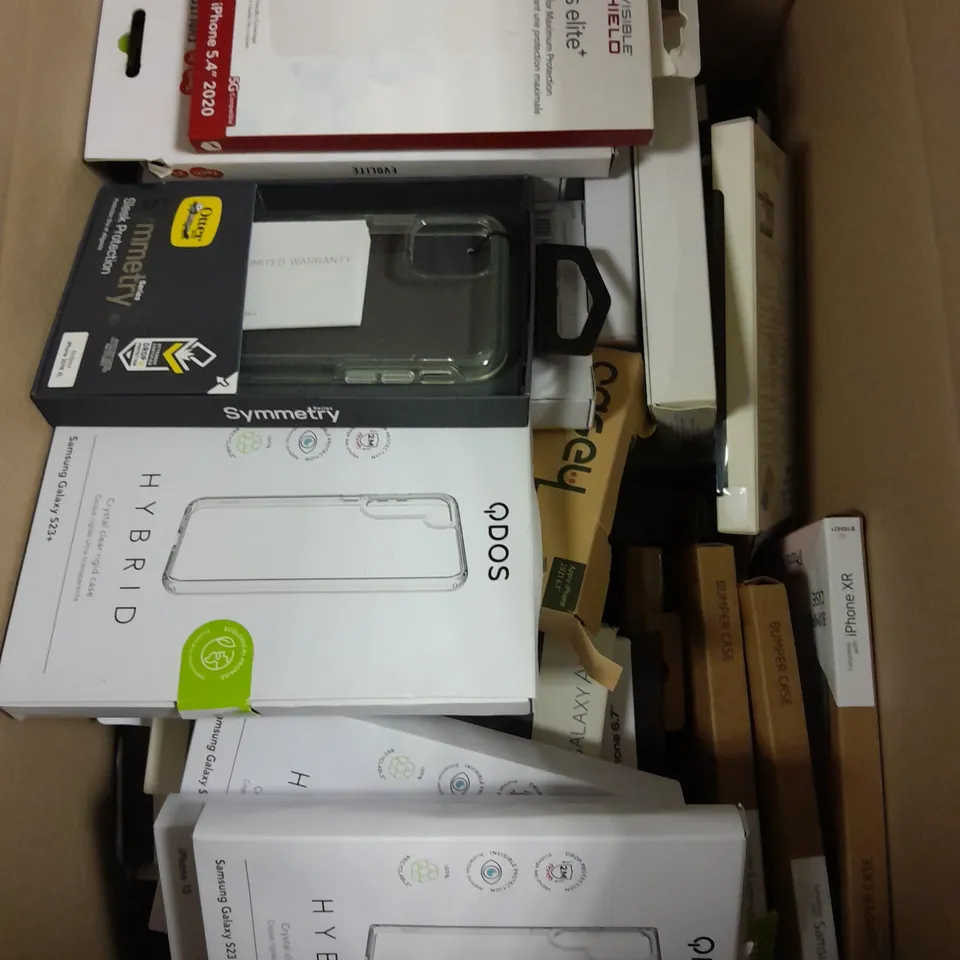 APPROXIMATELY 40 ASSORTED SMARTPHONE PROTECTIVE CASES FOR MODELS TO INCLUDE IPHONE XR, GALAXY A5, S23+ ETC