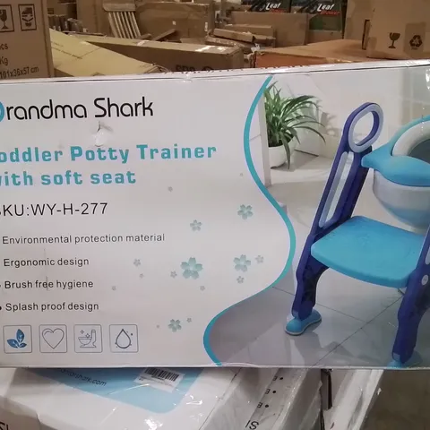 BOXED TODDLER POTTY TRAINER LADDER WITH SOFT SEAT