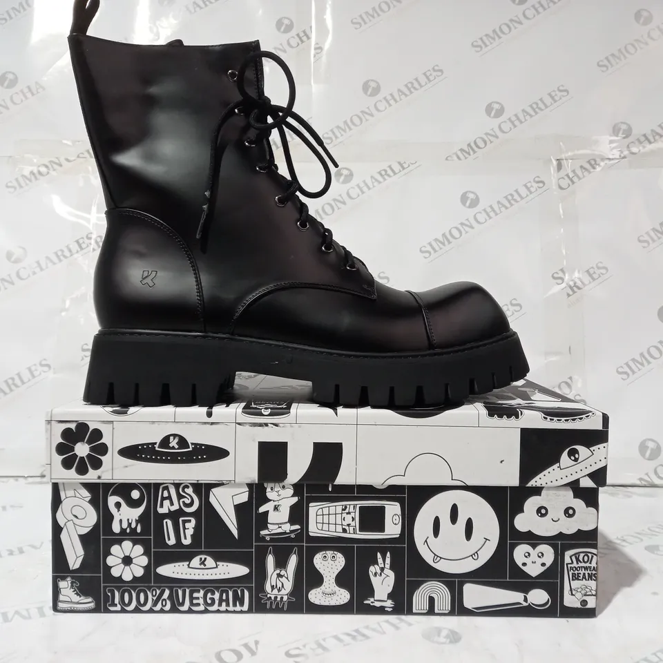 BRAND NEW BOXED PAIR OF KOI VEGAN LEATHER GIMLI MEN'S SQUARE TOE LACE UP BOOTS IN BLACK UK SIZE 11