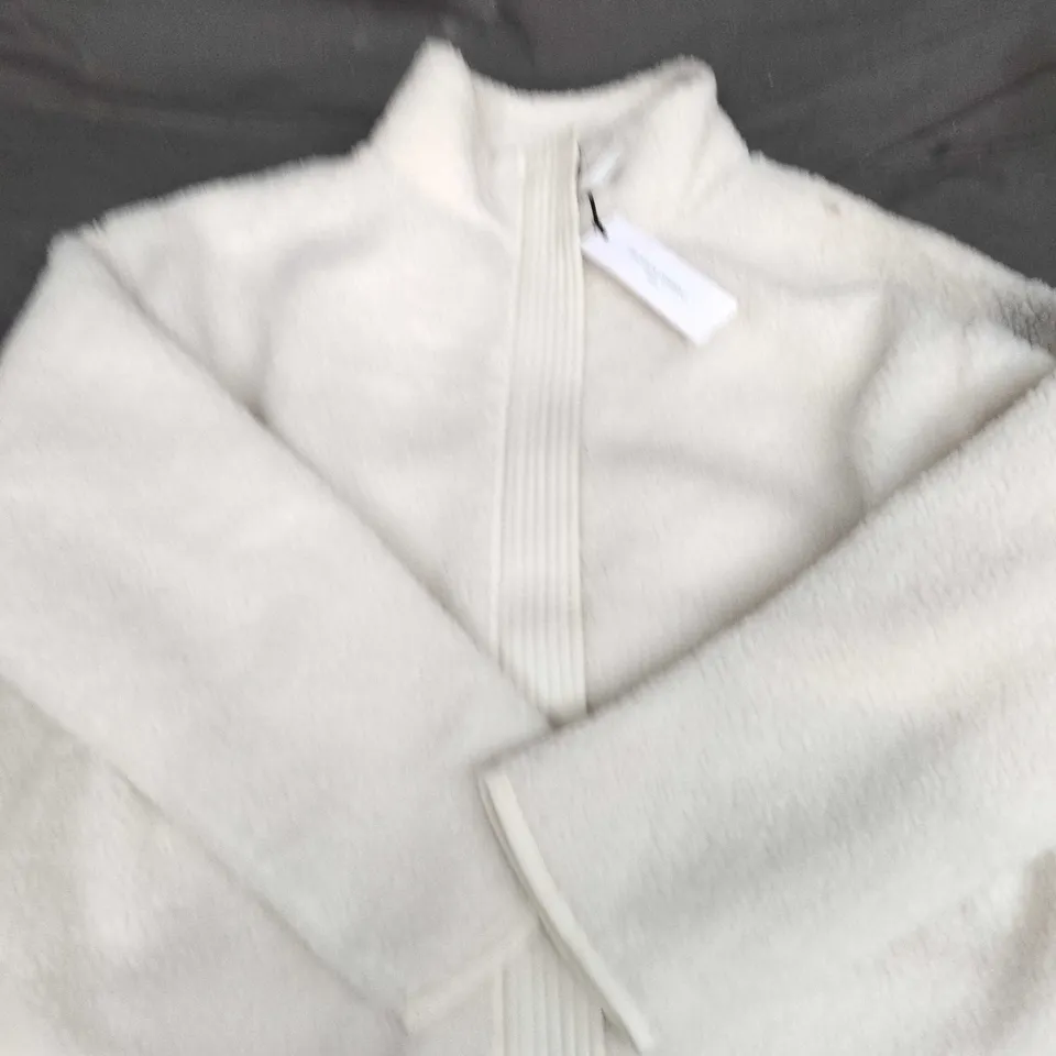 THE WHITE COMPANY BORG JACKET – WHITE, MEDIUM