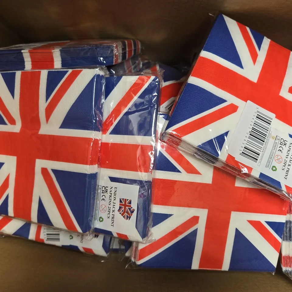 APPROXIMATELY 30 PACKS OF 25 UNION JACK PRINT NAPKINS