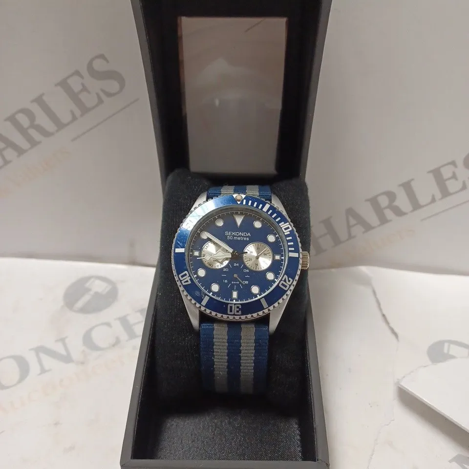 BOXED SEKONDA WATER RESISTANT 50 METERS