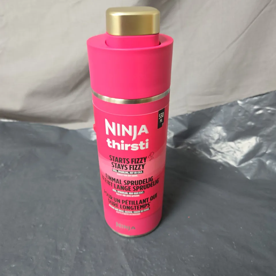 NINJA THIRSTI INSULATED BOTTLE 530ML – PINK WITH GOLD CAP - BOXED