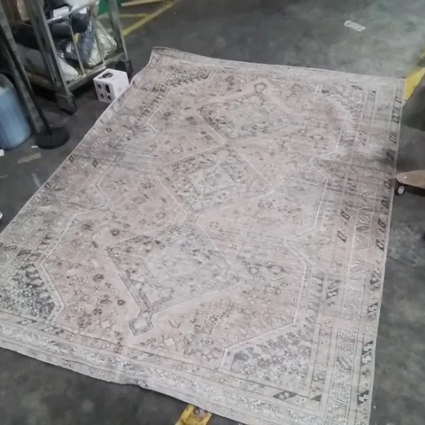 QUALITY DESIGNER AREA RUG - APPROXIMATELY 268X195