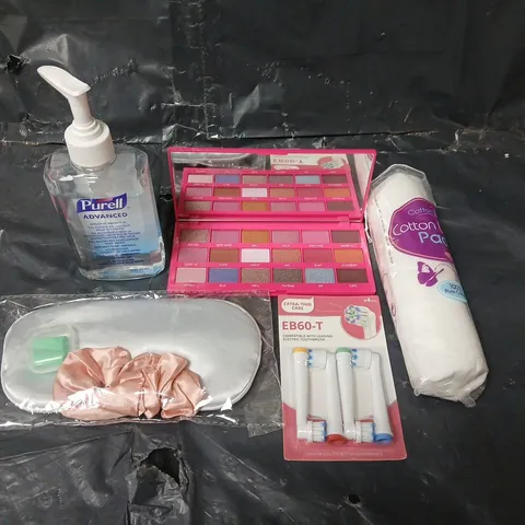 APPROXIMATEY 20 ASSORTED HEALTH AND BEAUTY PRODUCTS TO INCLUDE REVOLUTION EYESHADOW PALETTE, PURELL HAND RUB AND TOOTHBRUSH HEADS