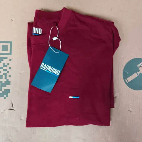 BADRHINO SHORT SLEEVE T-SHIRT IN MAROON SIZE 2XL