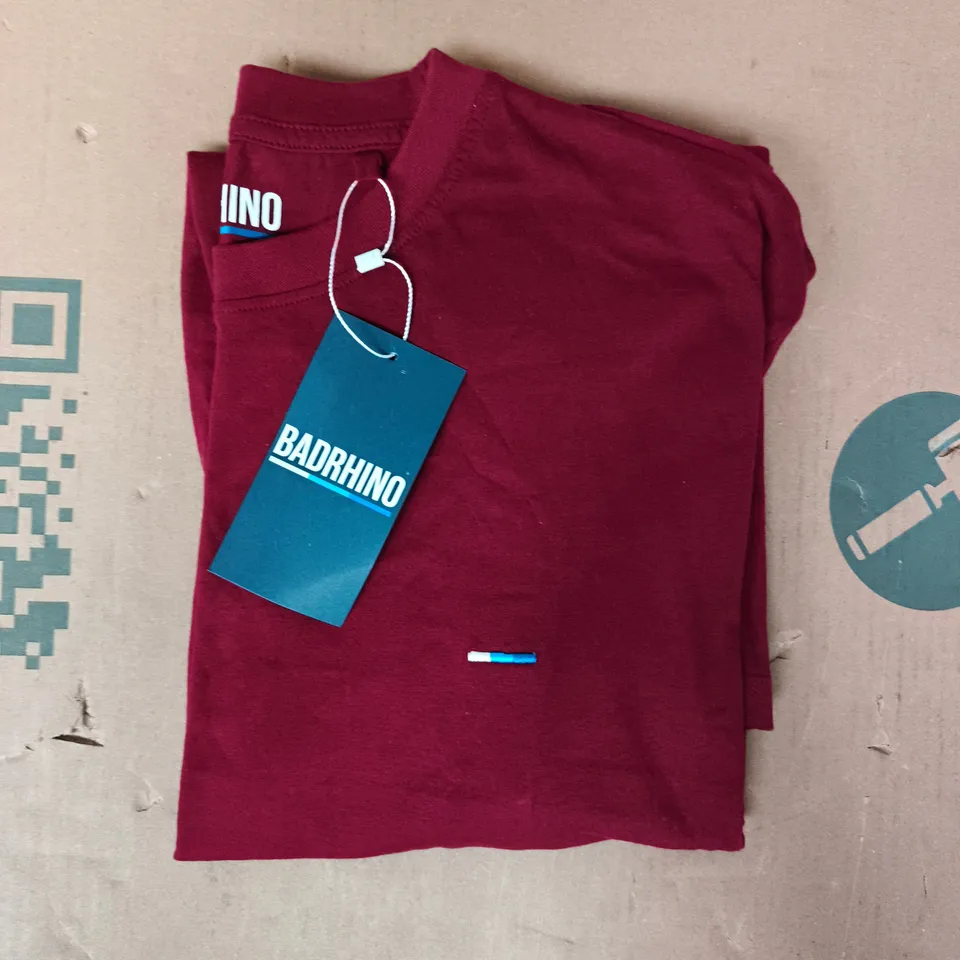 BADRHINO SHORT SLEEVE T-SHIRT IN MAROON SIZE 2XL