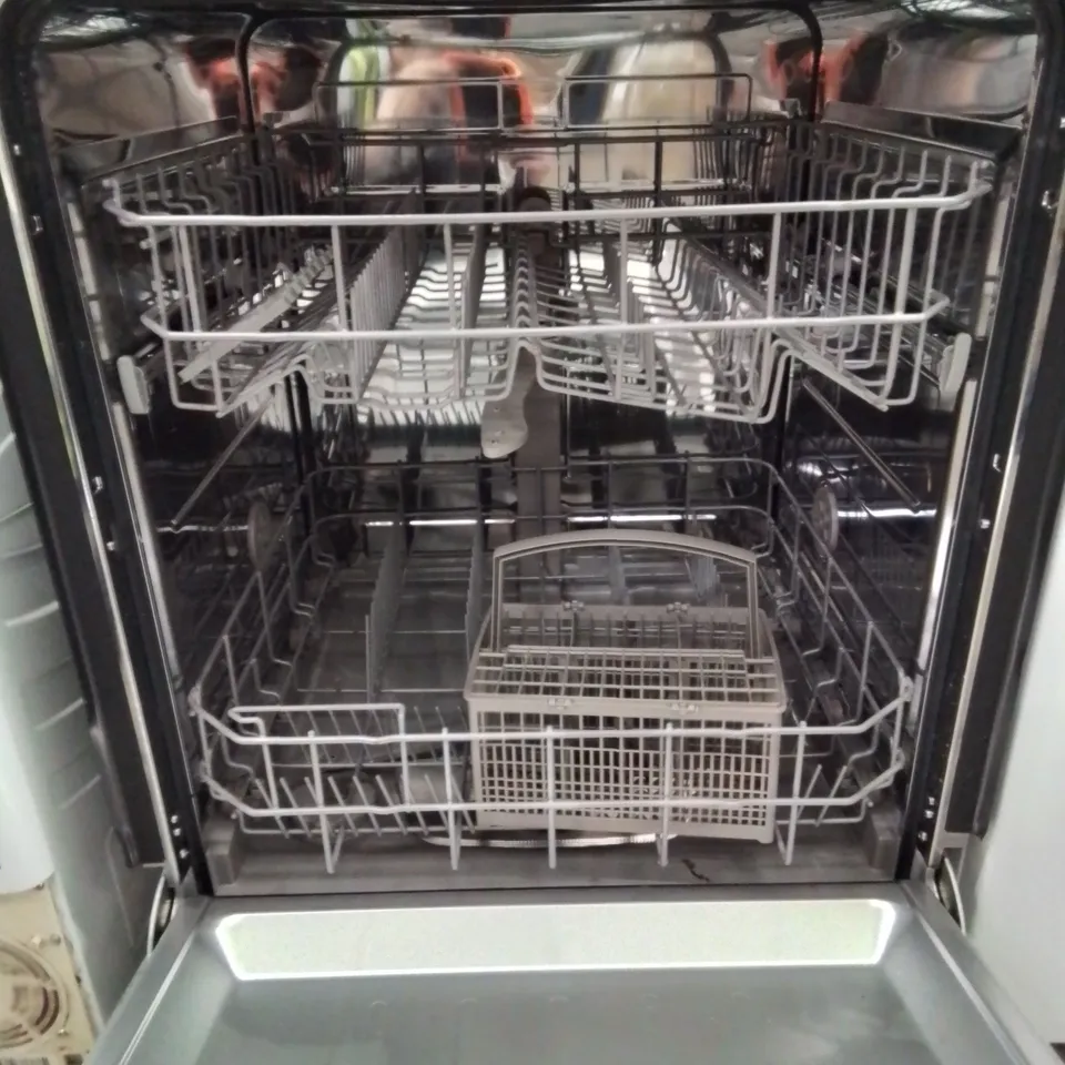 COMFEE FULLY INTEGRATED DISHWASHER 