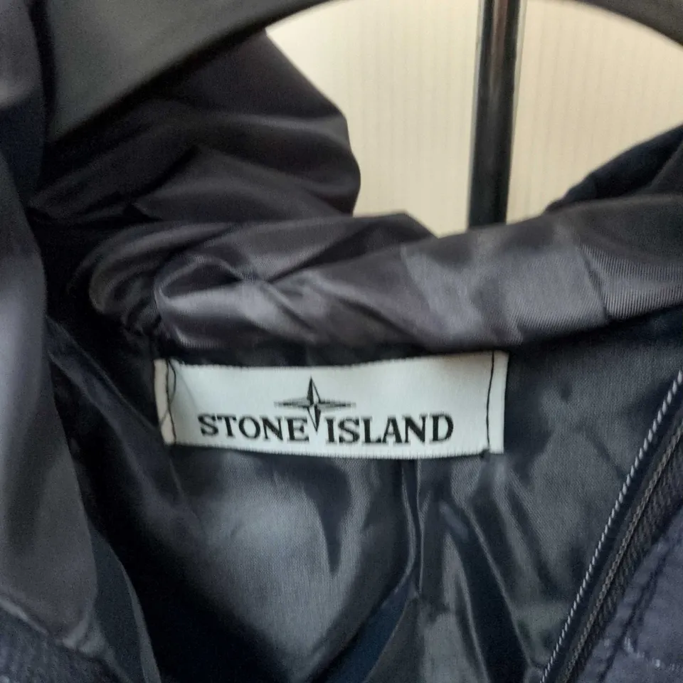 STONE ISLAND NAVY QUILTED PUFFER JACKET – COMPASS PATCH ON LEFT SLEEVE 