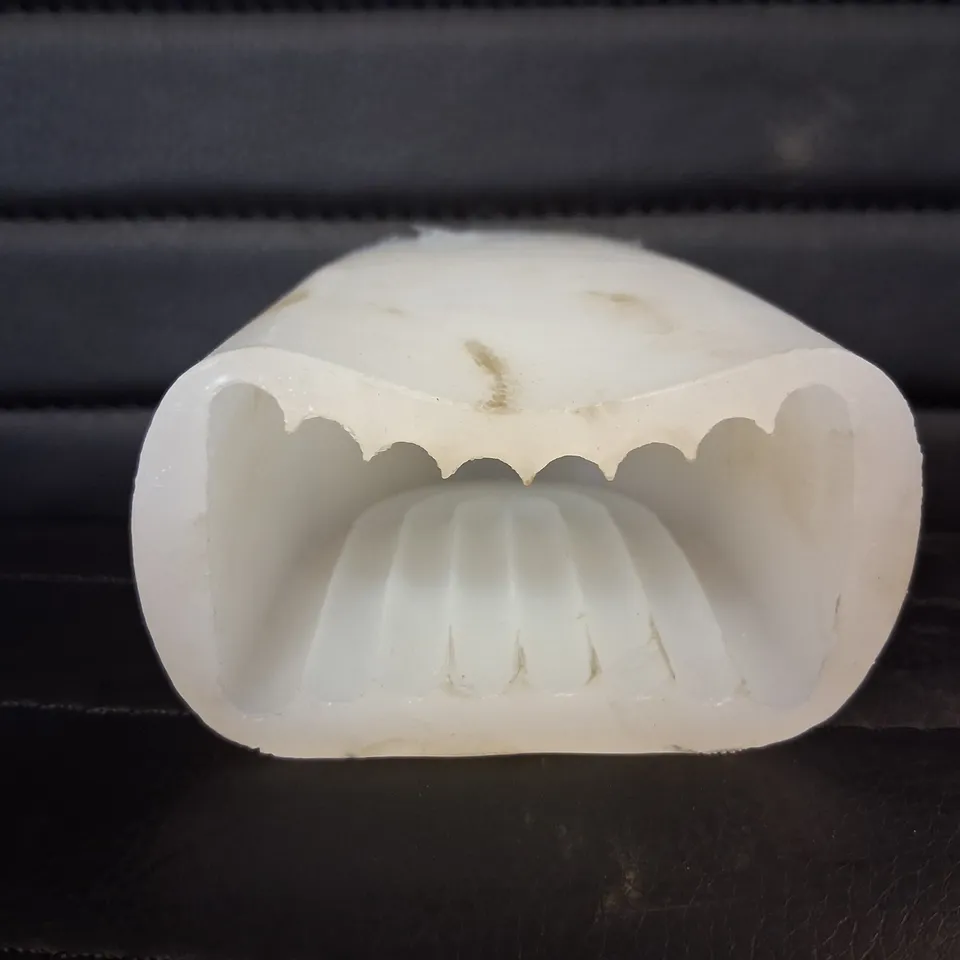 APPROXIMATELY 72 BRAND NEW HOBBY CRAFT SILICONE MOULD ARCH 