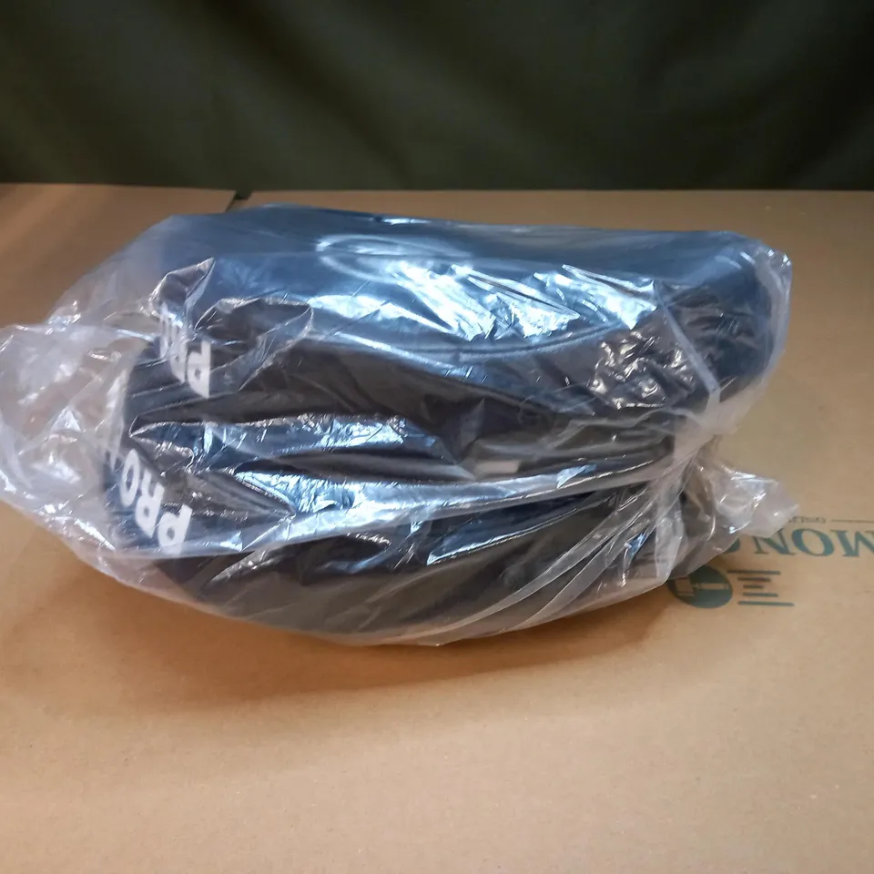 PACKAGED BLACK/WHITE SPARTA SPARING PADS