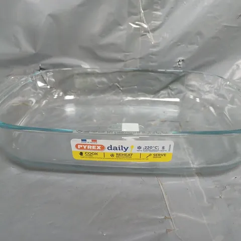 PYREX GLASS ROASTING DISH