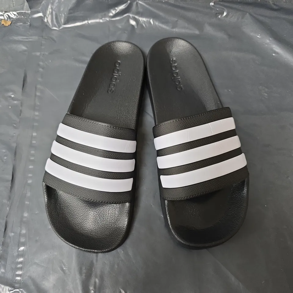 ADIDAS SLIDERS - BLACK AND WHITE - SIZE 9