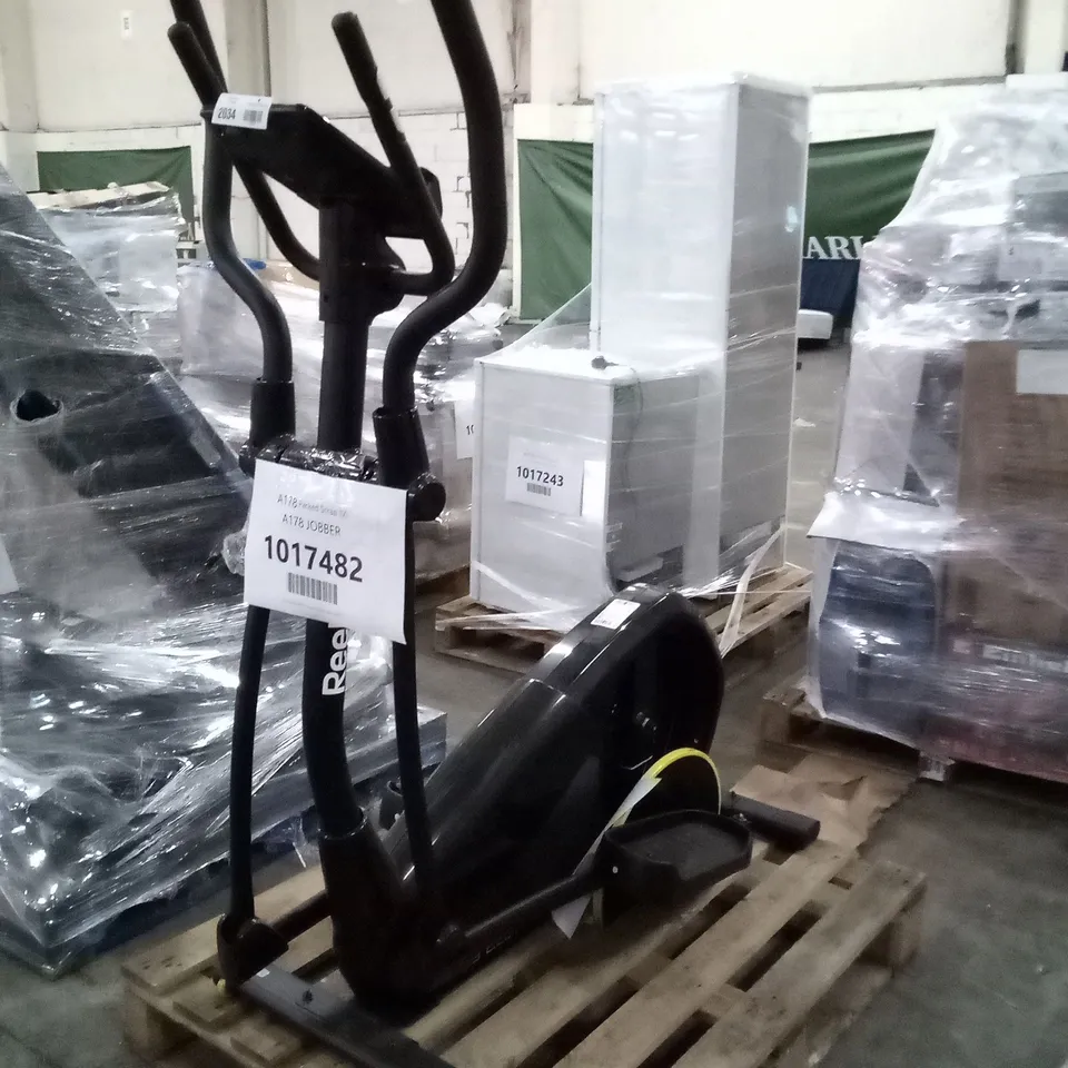 PALLET OF APPROXIMATELY ASSORTED HOUSEHOLD & ELECTRONIC PRODUCTS TO INCLUDE 