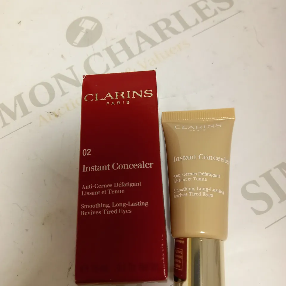 CLARINS INSTANT CONCEALER SHADE 02