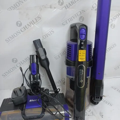 SHARK ANTI HAIR WRAP CORDLESS PET VACUUM CLEANER IZ202UKT
