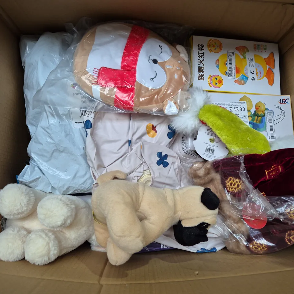 QUANTITY OF ASSORTED TOYS TO INCLUDE PLUSH SHEEP, JIGSAWS, AND BRUSH PENS ETC. 