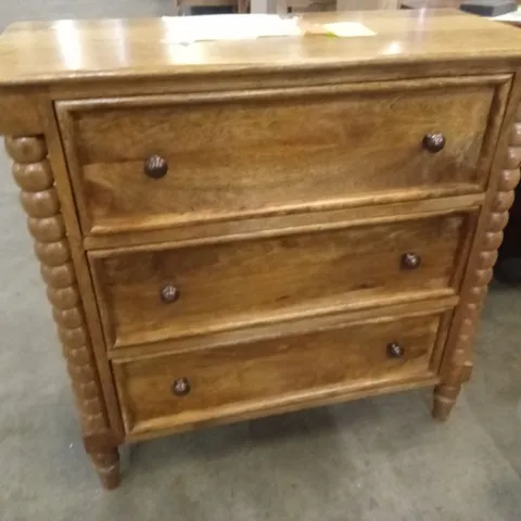SPINDLE CHEST OF DRAWERS