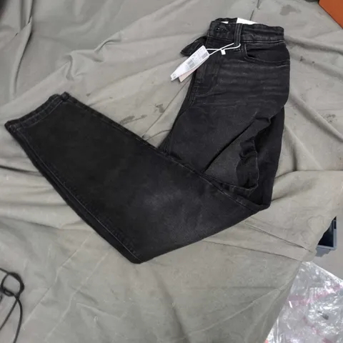 BLACK DENIM JEANS, UK SIZE 34 (34) – BY MNG
