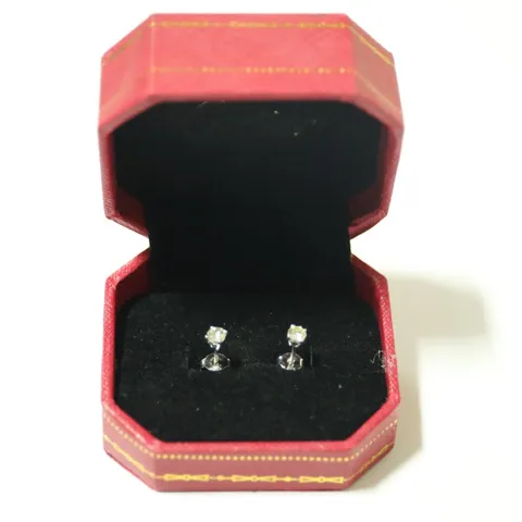 18CT WHITE GOLD NATURAL DIAMOND STUD EARRINGS