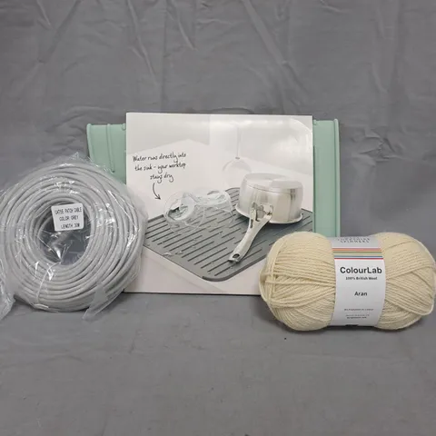 BOX OF APPROXIMATELY 10 ASSORTED HOUSEHOLD ITEMS TO INCLUDE WOOL KNITTING YARN, SILICONE DISH DRYING MAT, ETC - COLLECTION ONLY