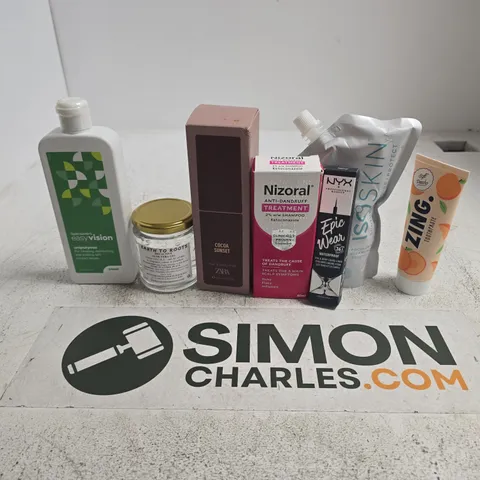 APPROXIMATELY 15 ASSORTED HEALTH & BEAUTY PRODUCTS TO INCLUDE ZARA BODY MIST, NIZORAL ANTI-DANDRUFF SHAMPOO, NYX EYE LIQUID LINER, ETC - COLLECTION ONLY
