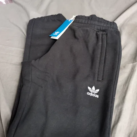 Adidas Essentials Black Sweatpants – UK Size M