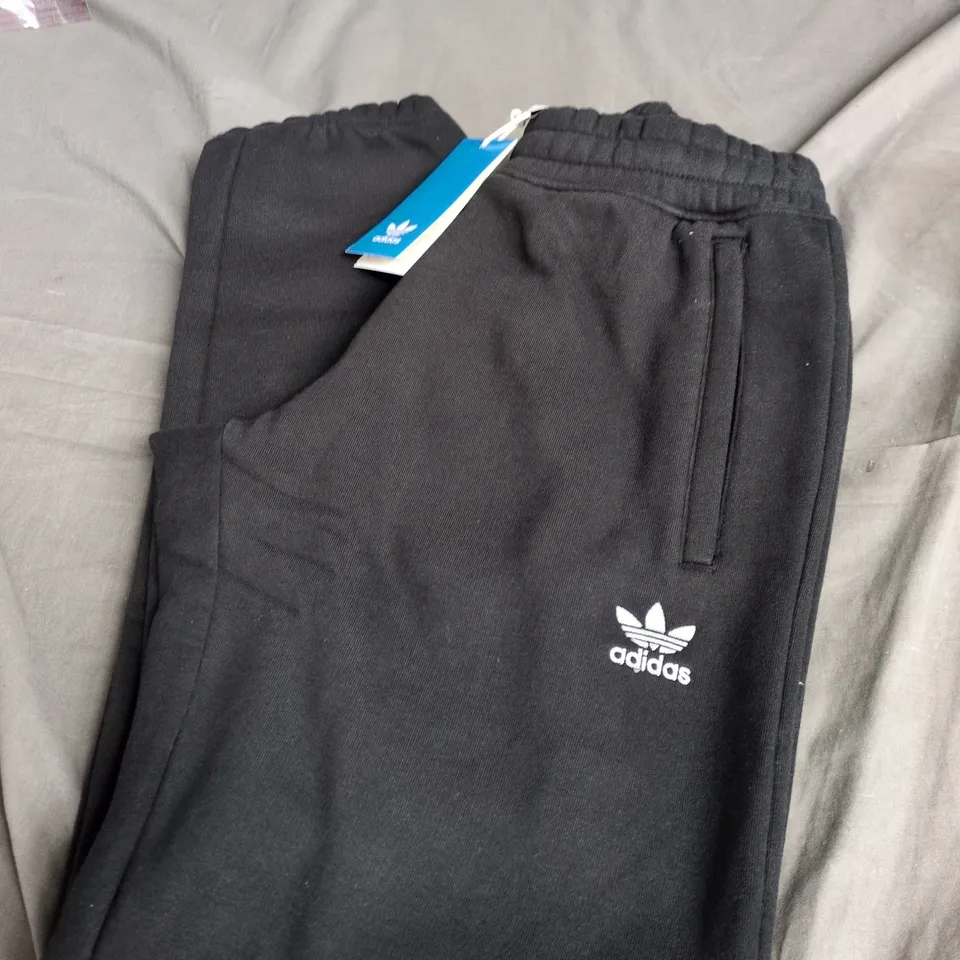 Adidas Essentials Black Sweatpants – UK Size S
