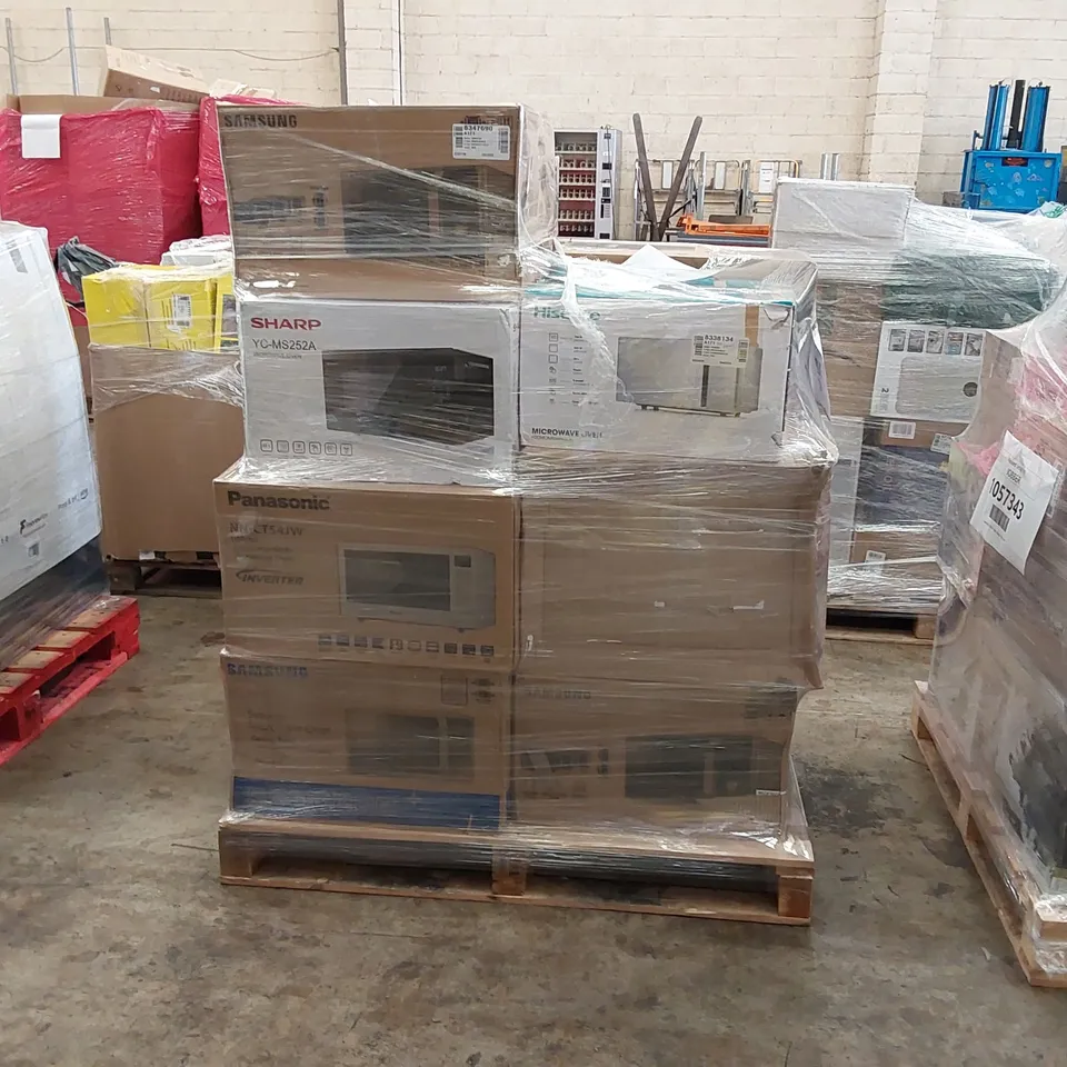 PALLET OF APPROXIMATELY 14 UNPROCESSED RAW RETURN HOUSEHOLD AND ELECTRICAL GOODS TO INCLUDE;