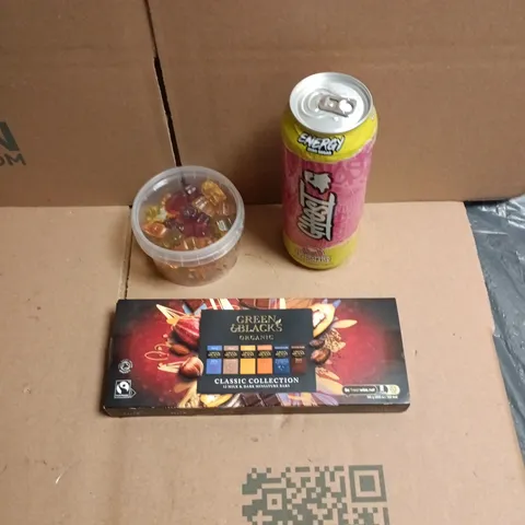 APPROXIMATELY 12 ASSORTED FOOD AND DRINKS ITEMS TO INCLUDE - GHOST ENERGY SOUR PINK LEMONADE, GREEN & BLACKS CLASSICS MINITURE CHOCOLATE, TUB OF GUMMY BEARS ETC 