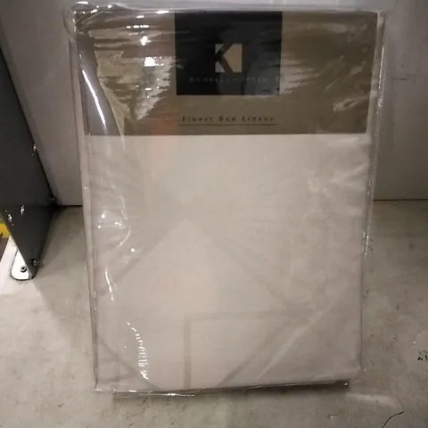 BRAND NEW KELLY HOPPEN DUVET SET , CREAM , SUPERKING
