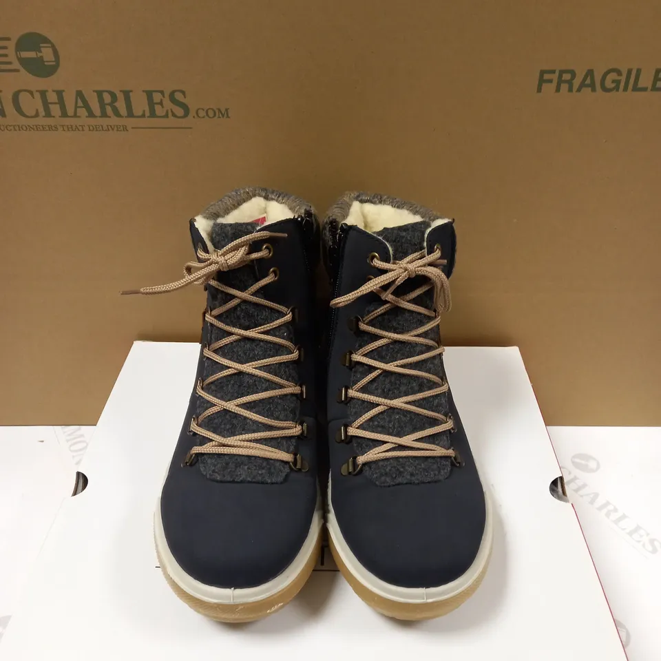 RIEKER LACE BOOT NAVY - SIZE 6.5