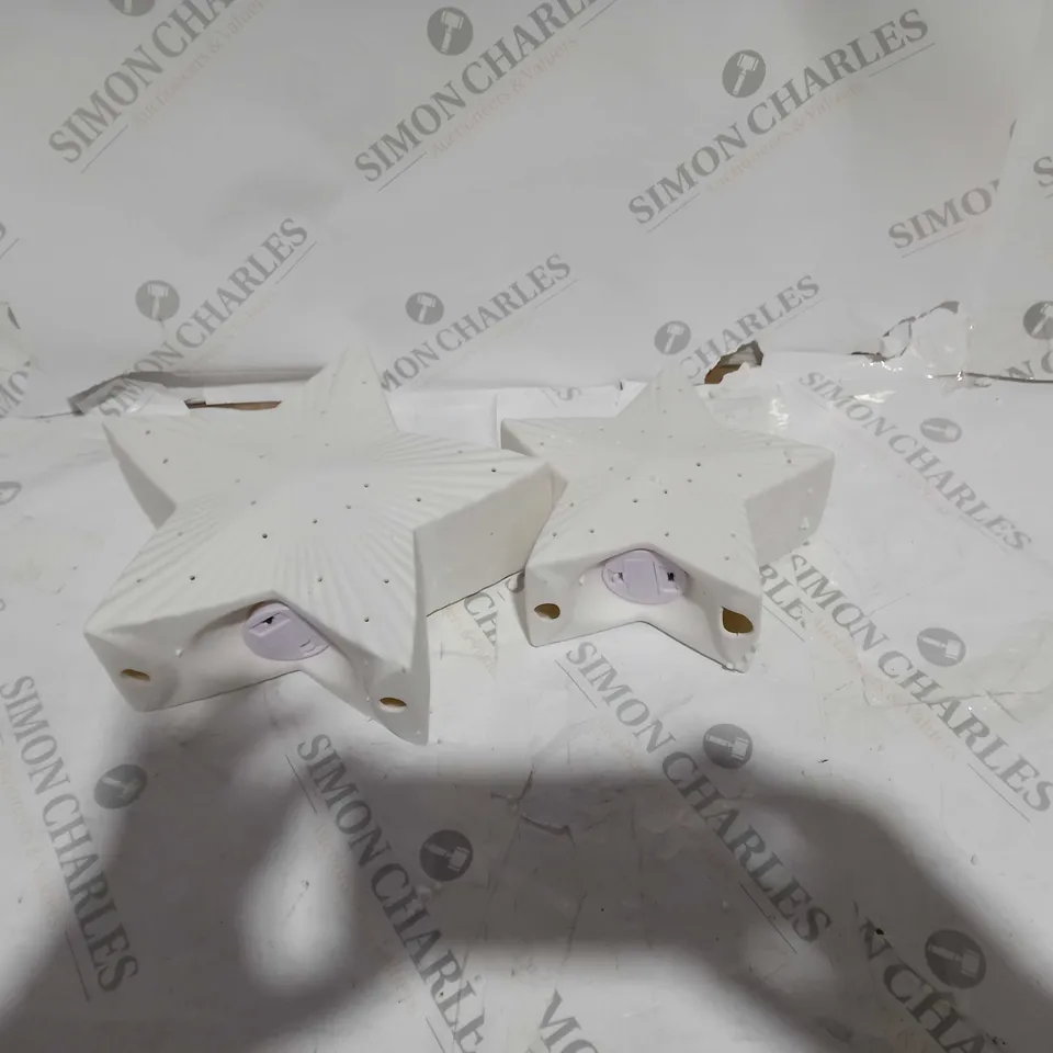 BOXED K BY KELLY HOPPEN SET OF LARGE PORCELAIN LIGHT UP WHITE STARS