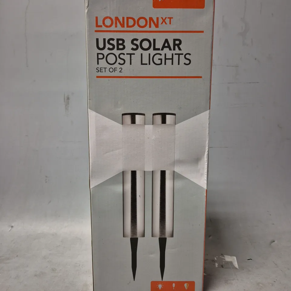 SEALED SOLAR CENTRE LONDON XT USB SOLAR POST LIGHTS SET OF 2 