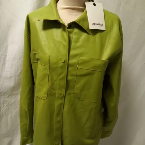 PULL&BEAR GREEN LEATHER EFFECT SHIRT - SIZE EU M