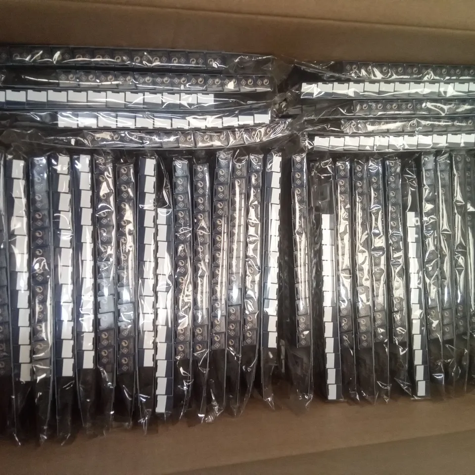 BOX OF APPROX 900 DOLCE & GABBANA 0.8ML TESTER SPRAYS