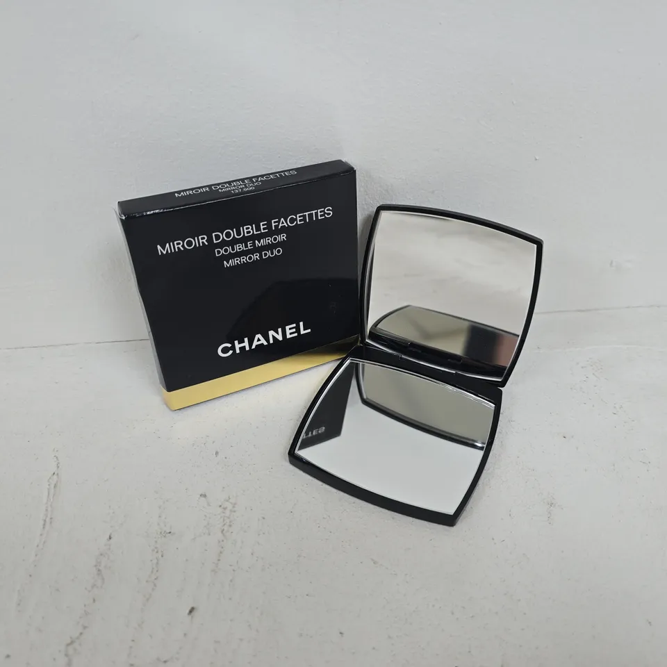 BOXED CHANEL DOUBLE MIRROR