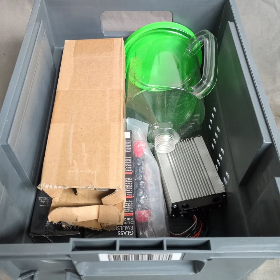 APPROXIMATELY 4 ASSORTED VEHICLE PARTS & ACCESSORIES 