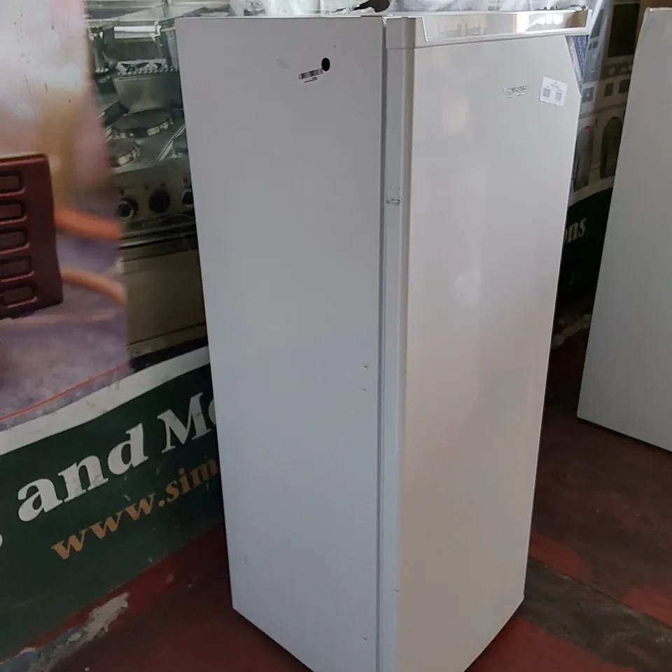 ENGLISH ELECTRIC UPRIGHT TALL FREEZER 168L 55cm WIDE / MODEL: EEF170H