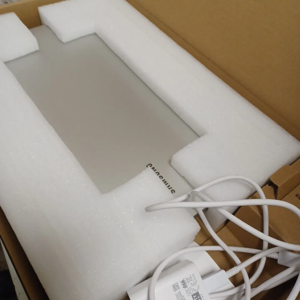 BOXED SAMSUNG GALAXY BOOK LTE (15.6”, I5, 8GB)