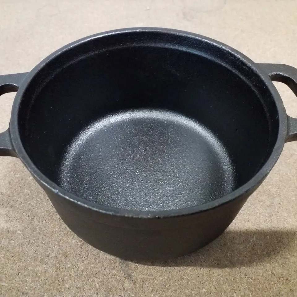 BOXED MINI CAST IRON PAN WITH LID