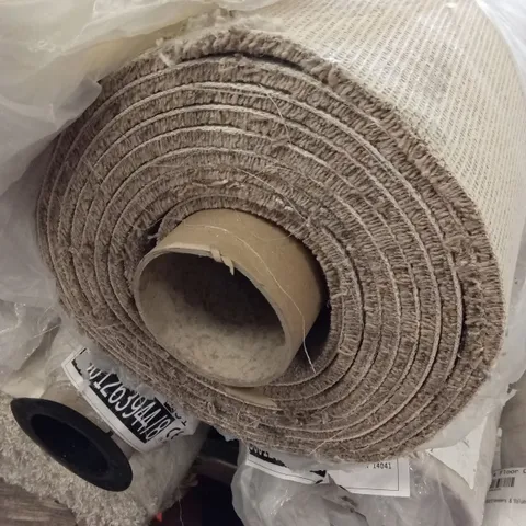 ROLL OF QUALITY STS HERITAGE LUXURY COFFEE CARPET // SIZE: APPROX 4 x 6.5m