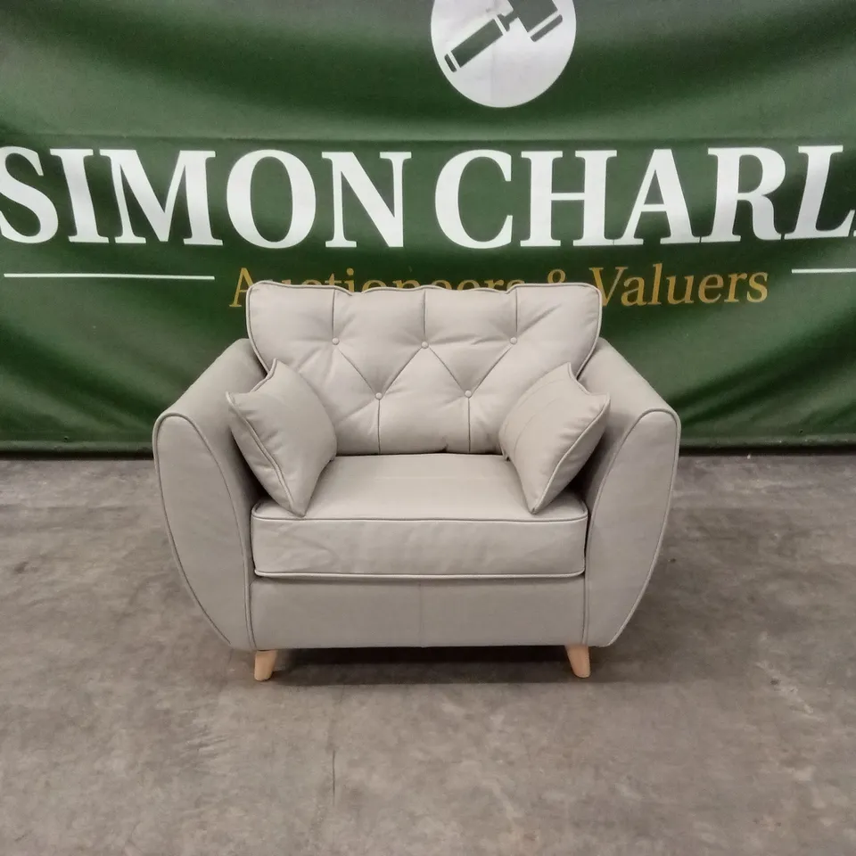 MARYLIN LEATHER SNUGGLE CHAIR